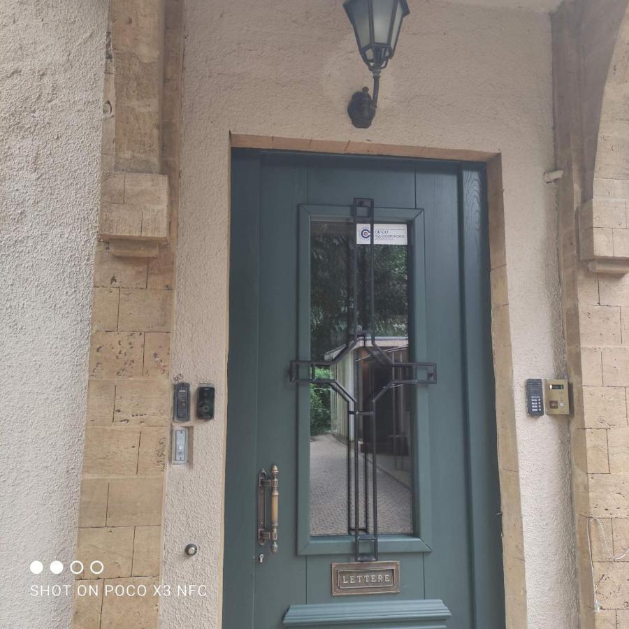 Атмосферная Квартира В Центре Odessa Exteriör bild